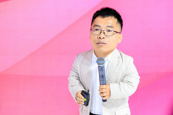 蔻德罕见病中心创始人&主任、瑞鸥公益基金会联合创始人&秘书长黄如方