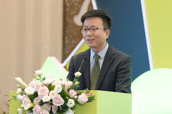 清华大学万科公共卫生与健康学院副教授朱纪明
