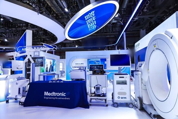 美敦力 AiBLE™数智骨科生态