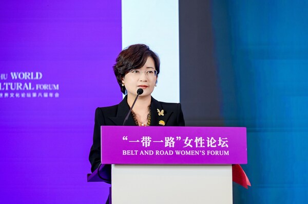 孙金妮发表主题演讲 孙金妮发表主题演讲