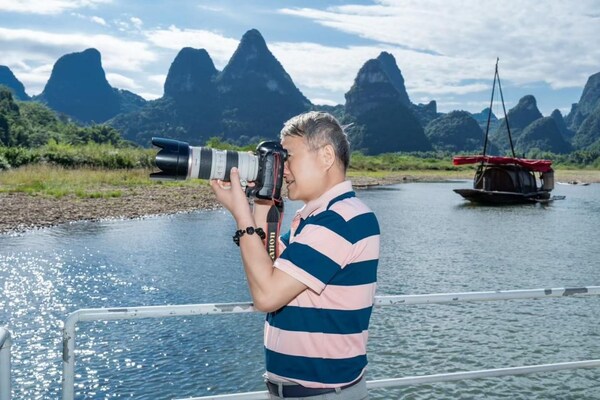 脱下白大褂，郑苍尚教授是一位捕捉美好的摄影师