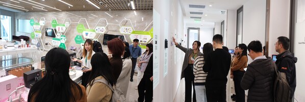 与会者参观上海富士胶片开放创新中心，了解富士胶片（中国）的主营业务和创新进展