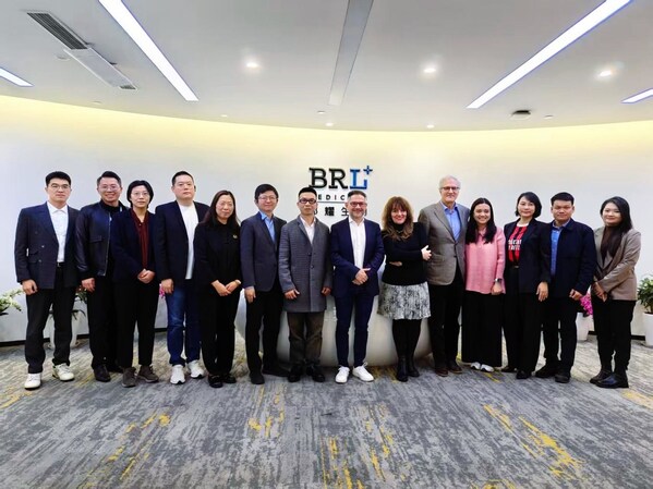 TIF&基金会代表团与邦耀生物领导层代表合影