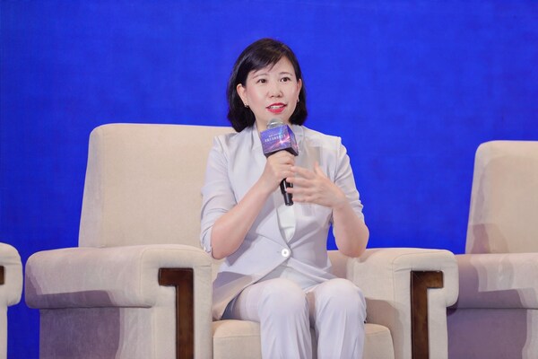 （杰特贝林中国总经理王玉在圆桌论坛分享前瞻行业洞见）