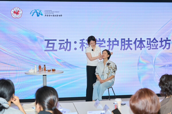 雪花秀美容师护肤实操演示 雪花秀美容师护肤实操演示
